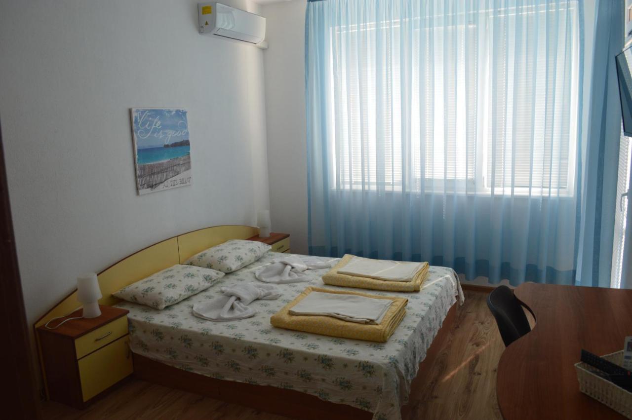 Yanis Hotel Chernomorets Exterior foto